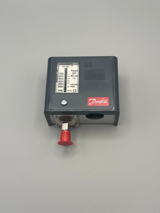 Danfoss KPU 6B Pressure Control (060-5244) — Manual reset, SPDT switch for high-pressure applications. Range: 100-600 psig, 60 psi fixed differential, 1/4" Male Flare connection, 24 Amps at 240V. Reliable compressor and fan control for HVAC-R systems.