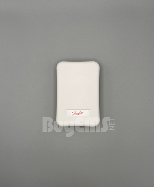 Danfoss 080Z2171 humidity sensor with indoor temperature sensor, designed for HVAC systems and energy management applications, featuring a dual-function sensor for accurate humidity and temperature measurements.